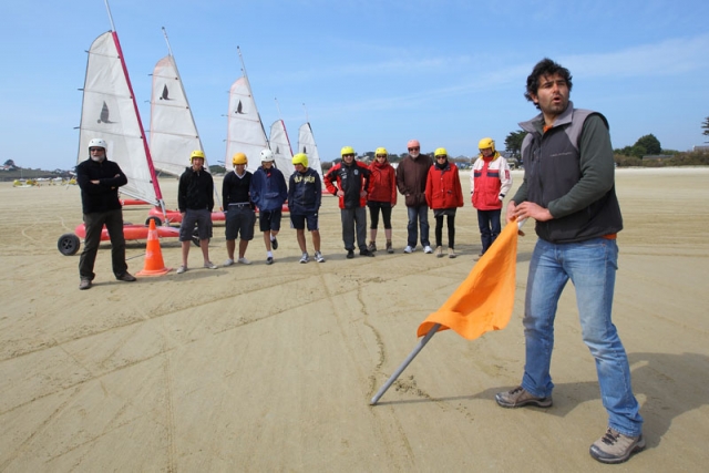  Initiation char a voile en Bretagne 